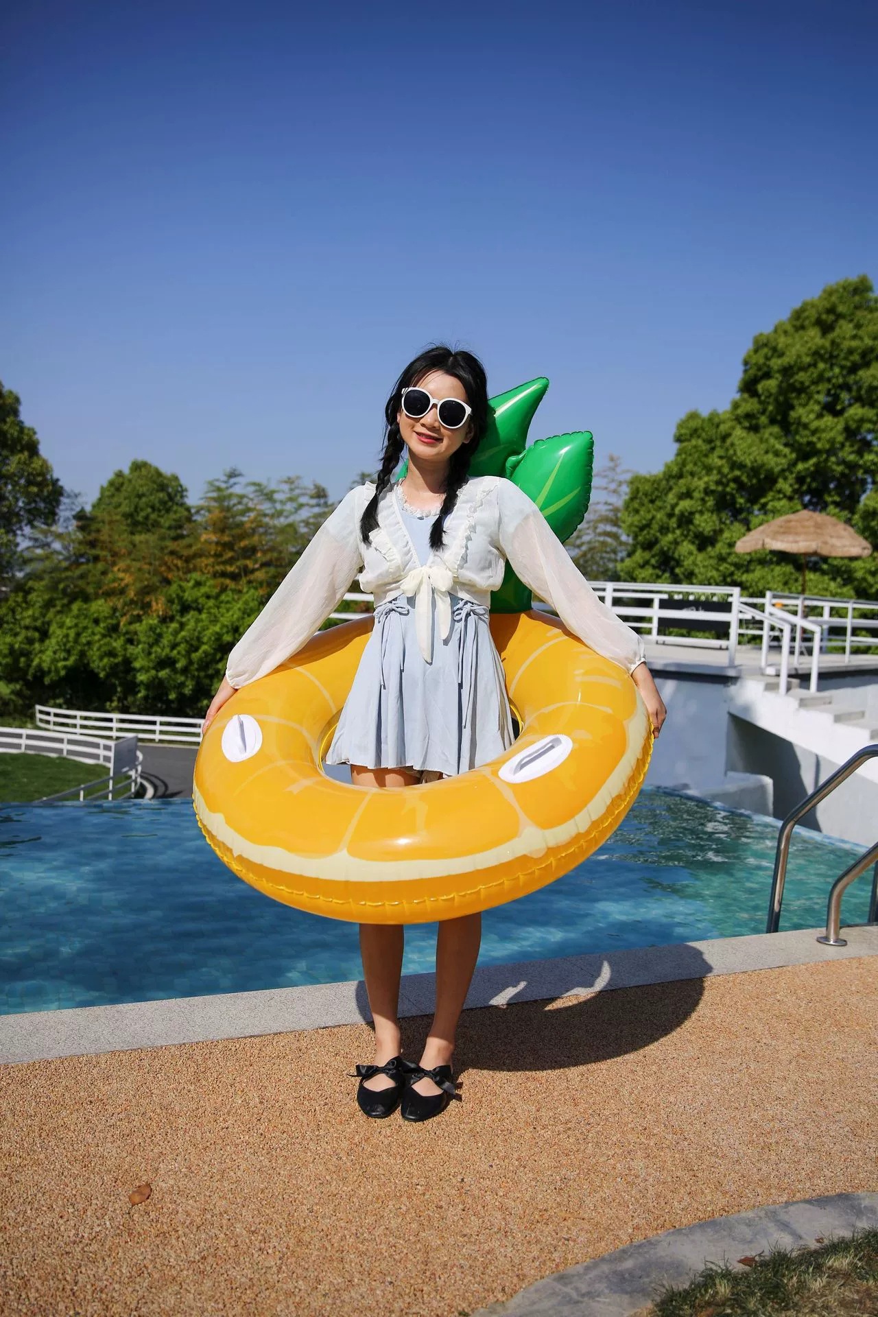 跨境水果靠背游泳圈西瓜牛油果把手腋下圈成人菠萝靠背泳圈批发详情12