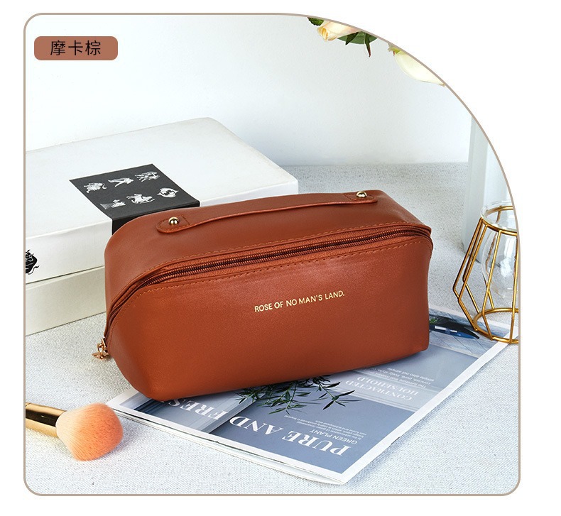 Light luxury style velvet makeup bag, storage bag, fabric toiletries and makeup bag pic 8