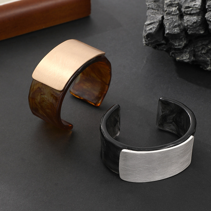 New cross-border retro resin metal spliced open bracelet, wide version fashionable foreign trade bracelet, exclusive for Europe and America pic 7
