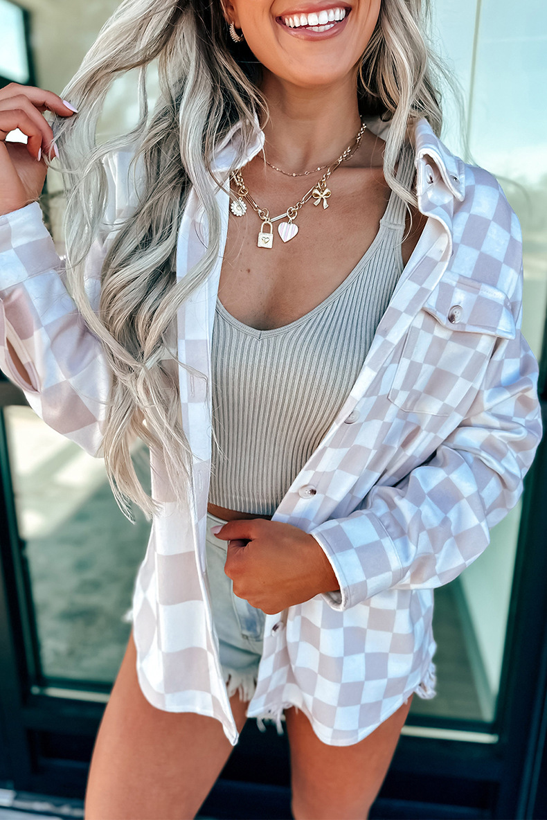 The independent website is selling a new autumn and winter collection of lapel jackets for women, featuring a casual European and American style printed single-breasted multi-button coat pic 6