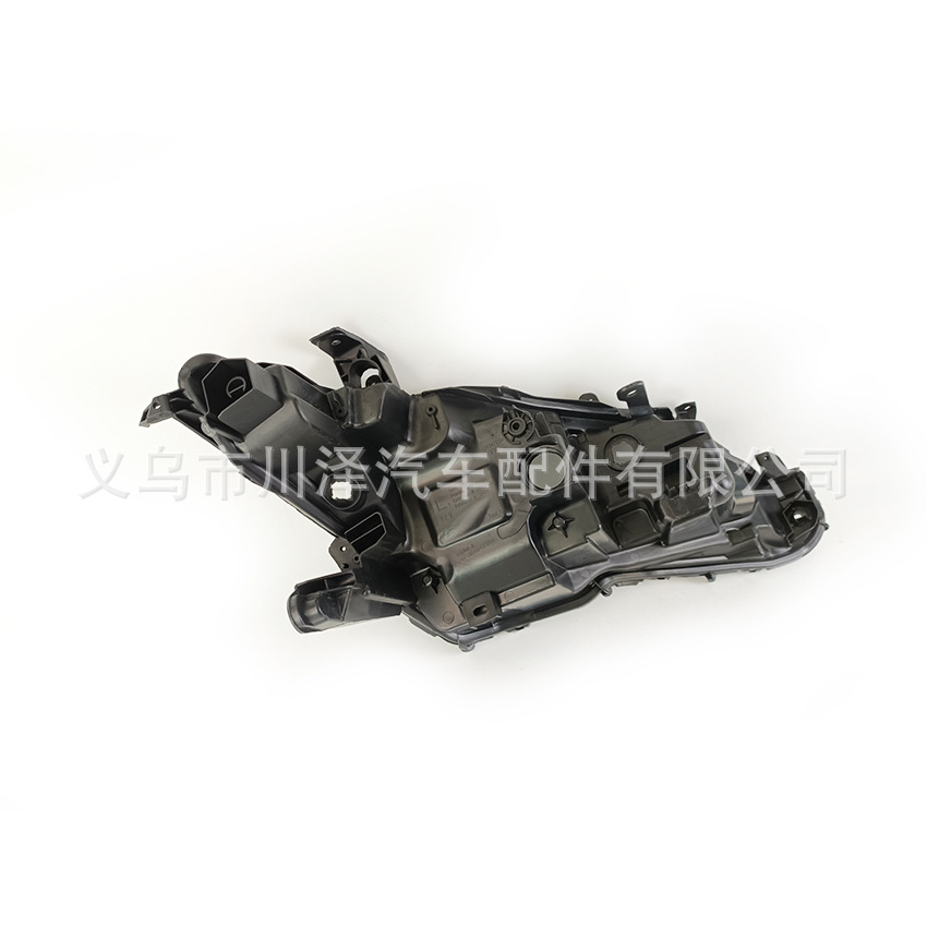 Suitable for the headlamp base and rear shell of the 2018-20 Toyota Camry pic 9