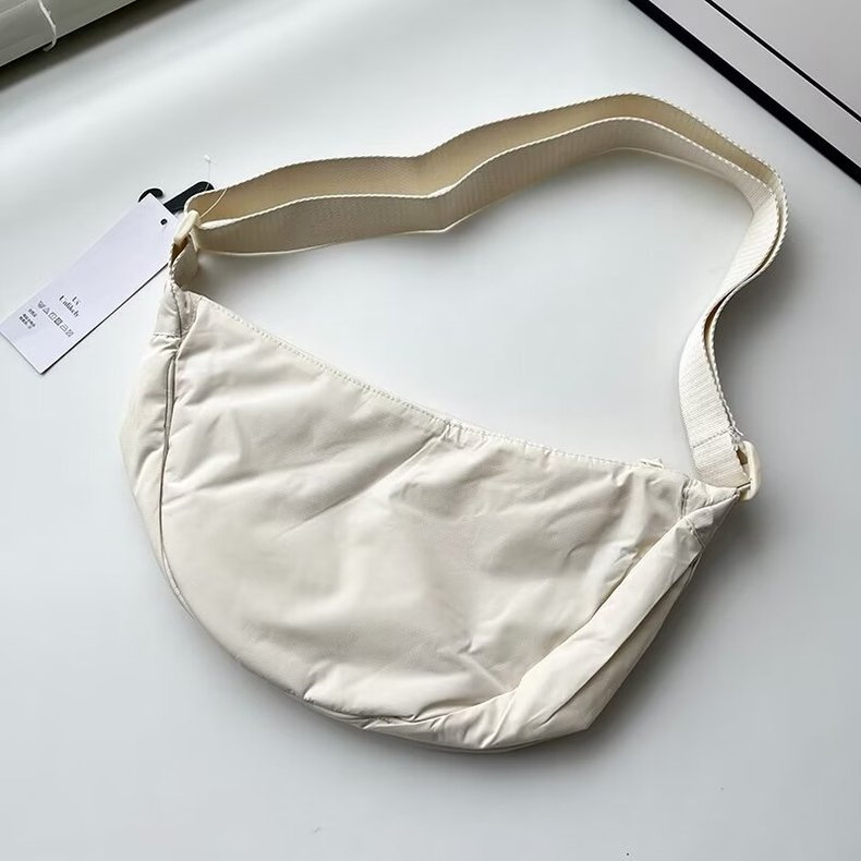 马卡龙单肩百搭挎包男装女装斜挎包饺子包出游2024春季新款464484详情23
