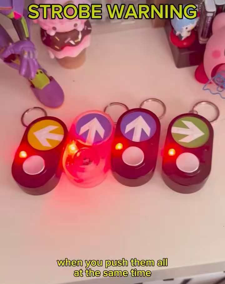 Cross-border manufacturer Australian sidewalk traffic light button keychain sound accessory creative gift Commemorative gift pic 2