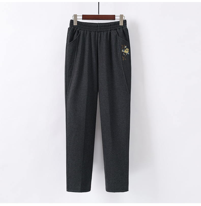 妈妈裤子中老年人秋款休闲长裤女小个子奶奶秋季运动松紧腰直筒裤详情11