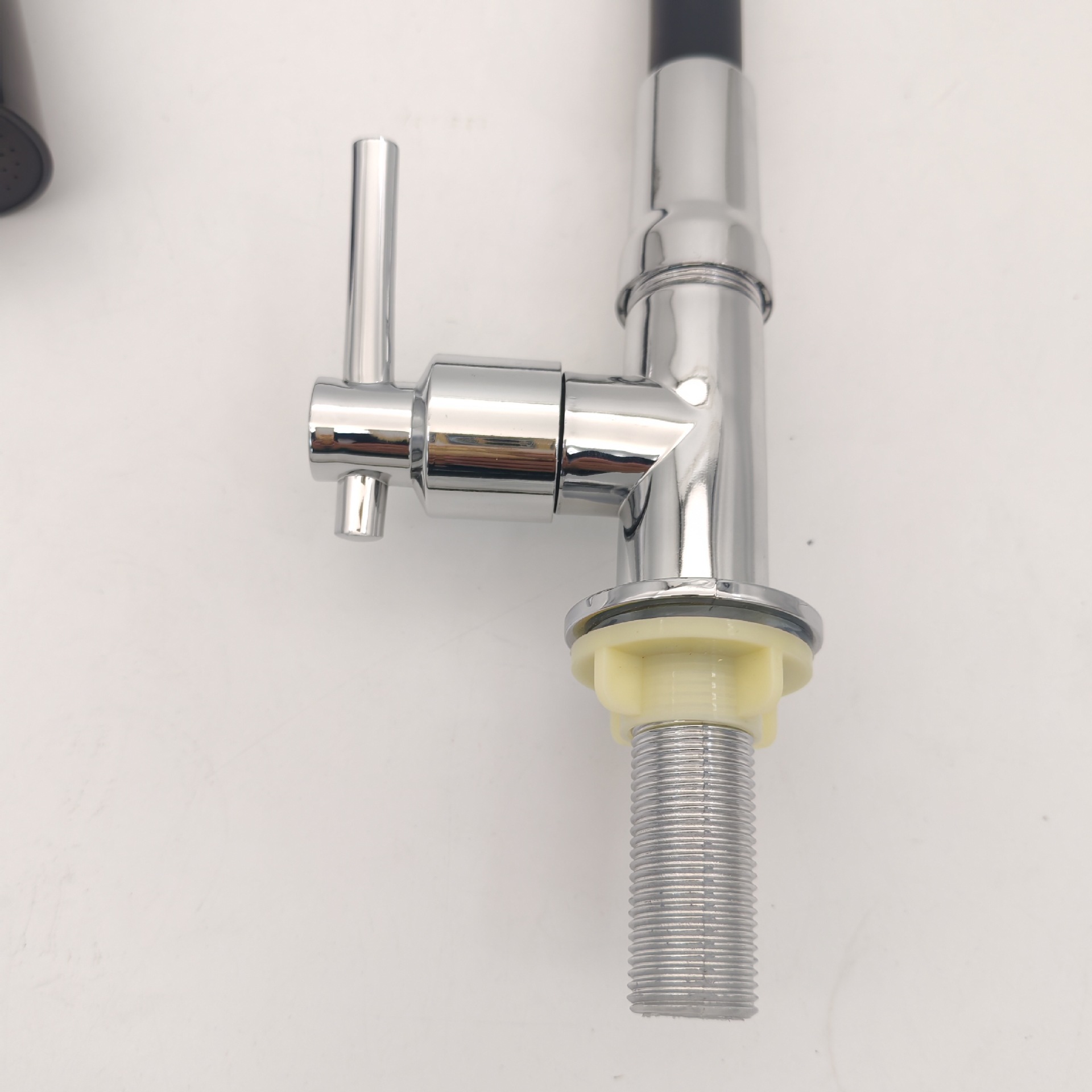 出口东南亚跨境款 ABS塑料立式彩管万向龙头 厨房单冷菜盆龙头详情11