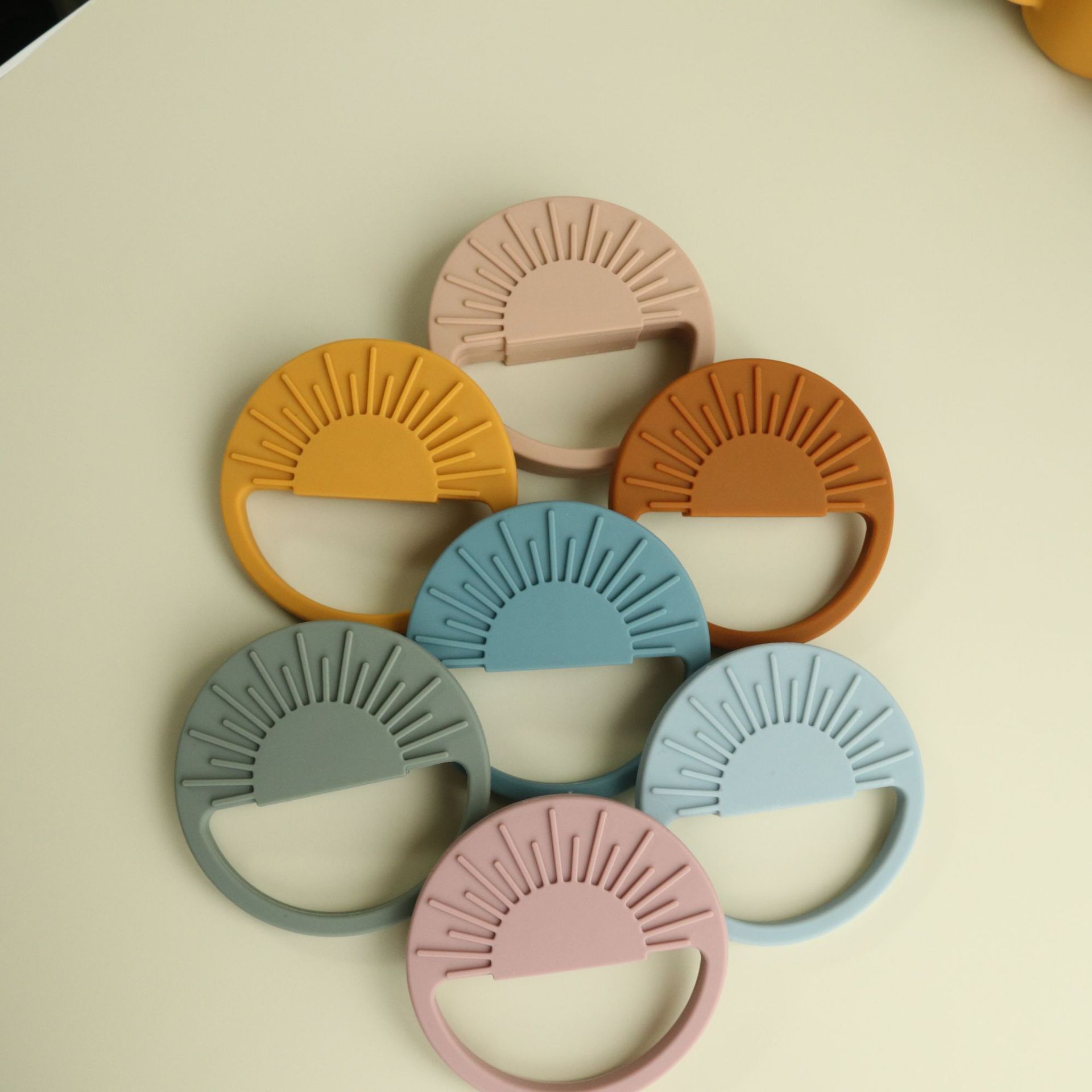 食品级硅胶婴儿牙胶玩具宝宝咬咬胶磨牙太阳牙胶磨牙棒锻炼咀嚼详情7