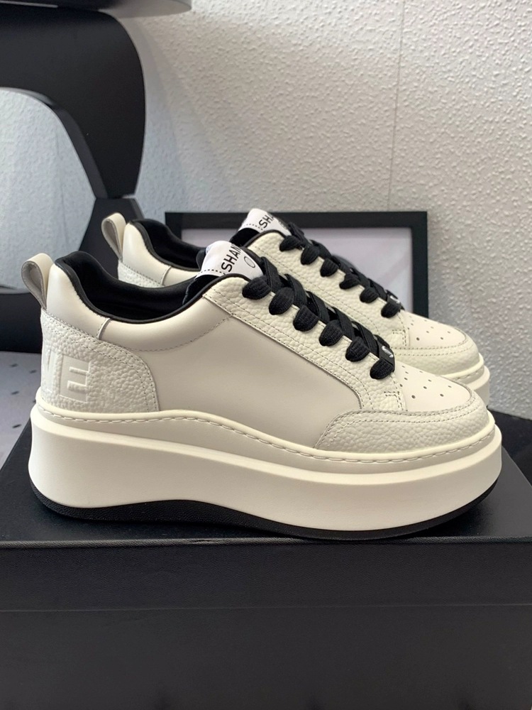 Xiaoxiangfeng thick-soled white sneakers for women 2025 new style, cake-soled cookie shoes, dwarf fun height-increasing shoes, sports casual shoes pic 1