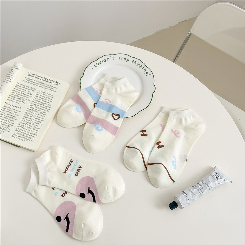 袜子女 夏季薄款女船袜ins潮日系卡通可爱笑脸字母女短袜现货批发详情7