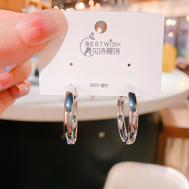 抖音爆款气质素圈耳环女潮高级感大气小耳圈批发详情6