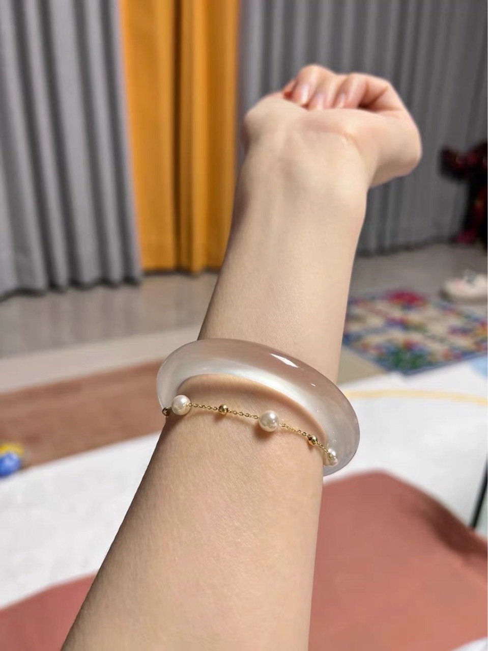 水沫玉宽条高冰高透白月光石英岩玉手镯冰透细腻手镯附带国检证书详情3