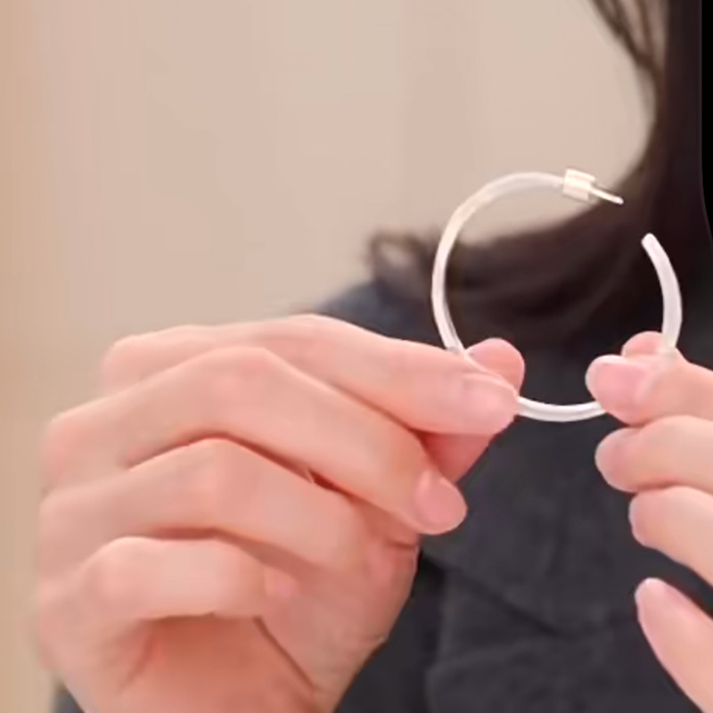 明星同款欧美简约纹理C圈不规则形状耳钉个性高级小众设计耳饰女详情10