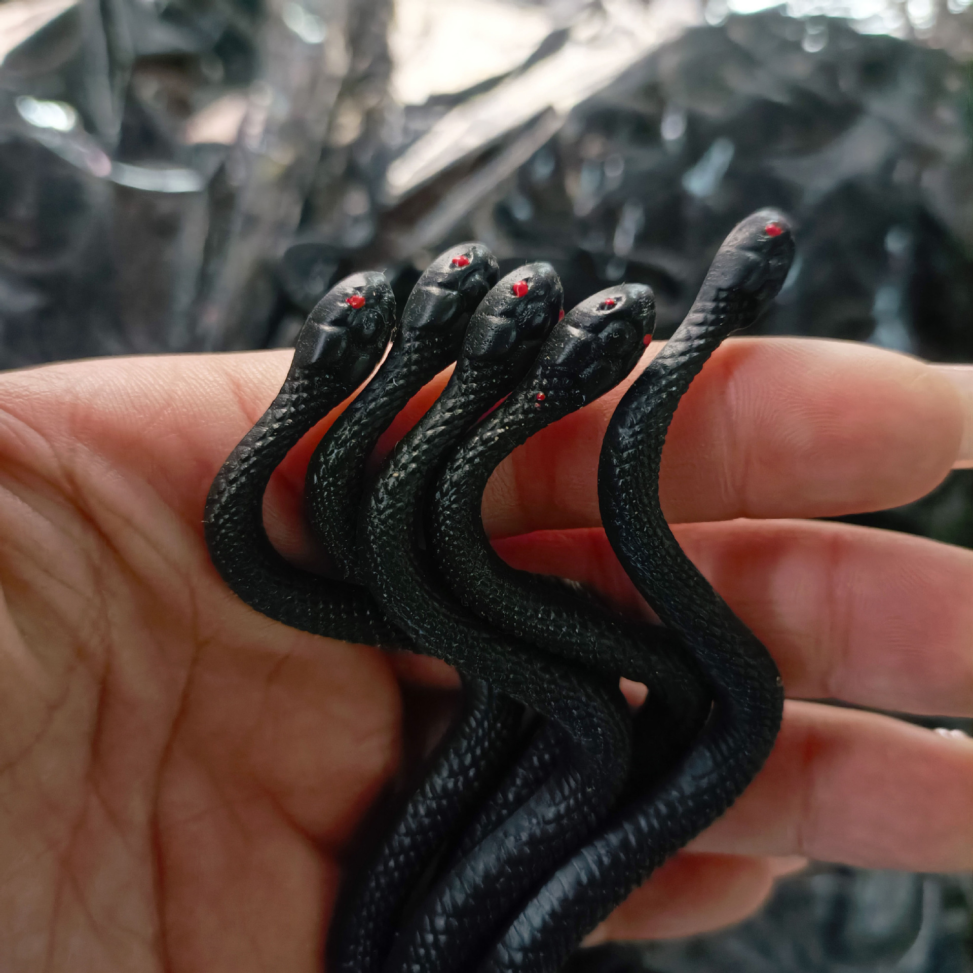 节日派对整蛊吓人高仿真蛇眼镜蛇圆头蛇水蛇软胶假蛇模型玩具详情6