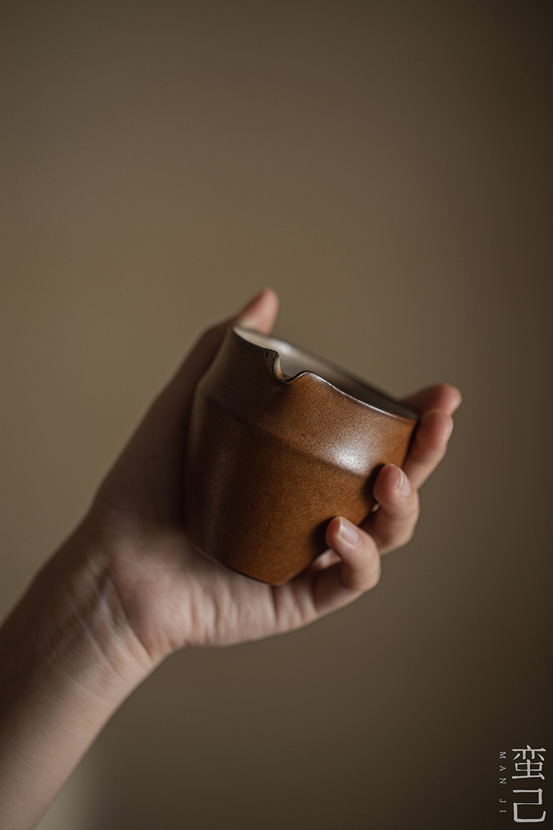 蛮己日式诧寂风公道杯功夫茶具粗陶茶海分茶器家用陶瓷公杯配件详情10
