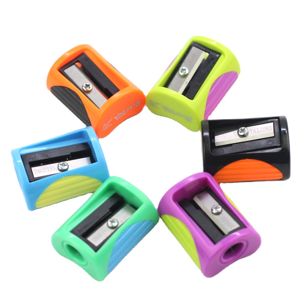 Yalong Foreign Trade exclusively supplies standard pencil sharpeners and manual plastic pencil sharpeners pic 1