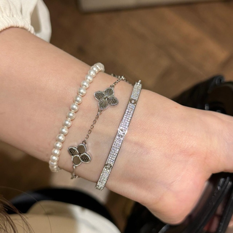 Light luxury French retro new Chinese style half-ring full diamond money bracelet, two-color heavy workmanship exquisite and elegant, versatile bracelet pic 9