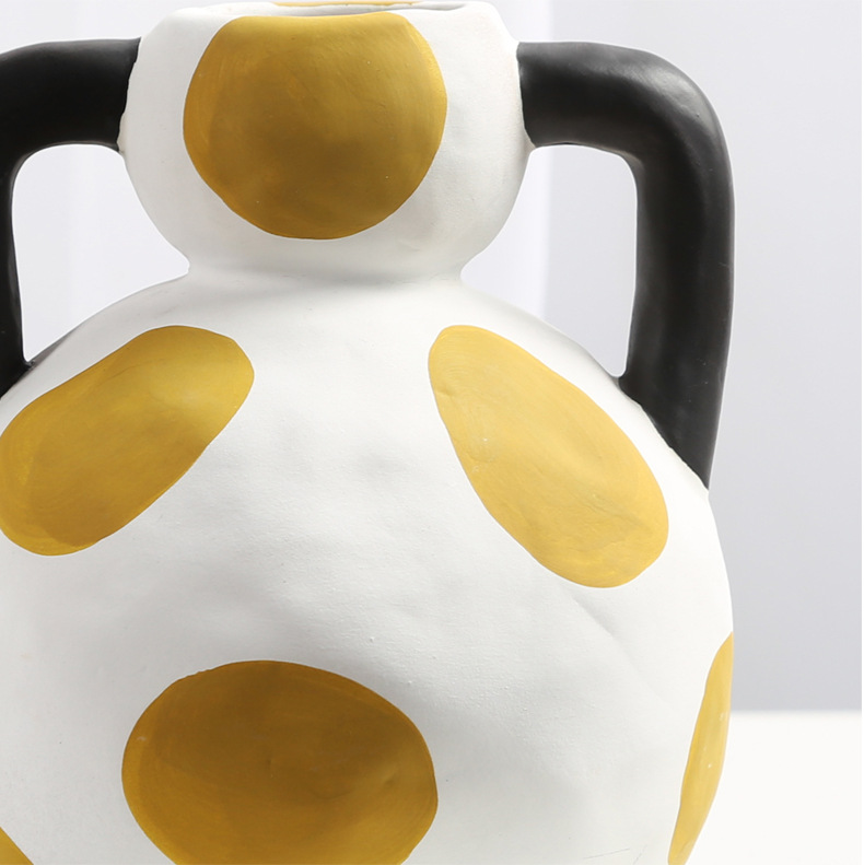 2026 Niche cream-style ceramic milk pot, vase and flower vases, high appearance level, living room flower arrangement set, light luxury for homestay pic 10