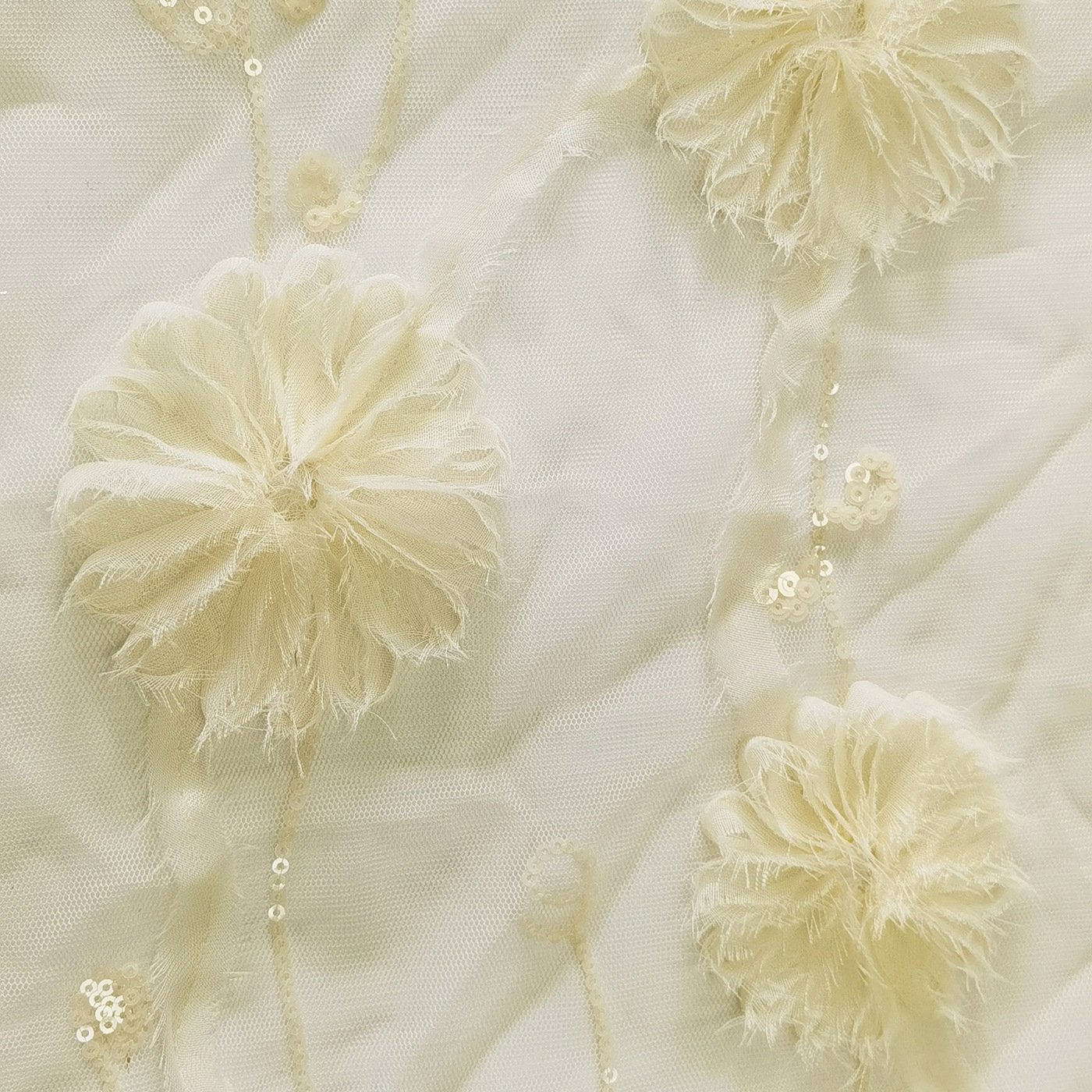 工厂现货黄色玫瑰钩花立体绣浮花盘带童装连衣裙蕾丝刺绣花朵面料详情3