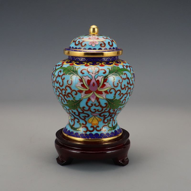 Beijing Cloisonne craft gift piece: Traditional copper body cloisonne enamel polished 5-inch lotus patterned General jar pic 3