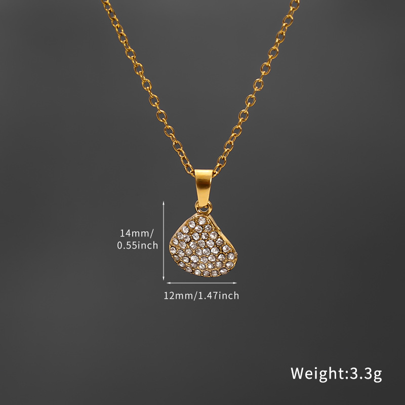 Wholesale of European and American versatile beach and ocean series diamond-encrusted small fish necklaces for women, cross-border light luxury and high-end titanium steel pendants pic 13