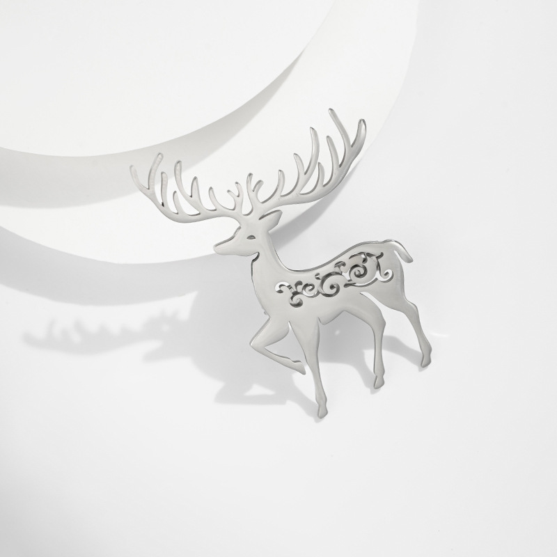 跨境圣诞节可爱日系镂空麋鹿别针防走光固定衣服胸花小众配饰详情5