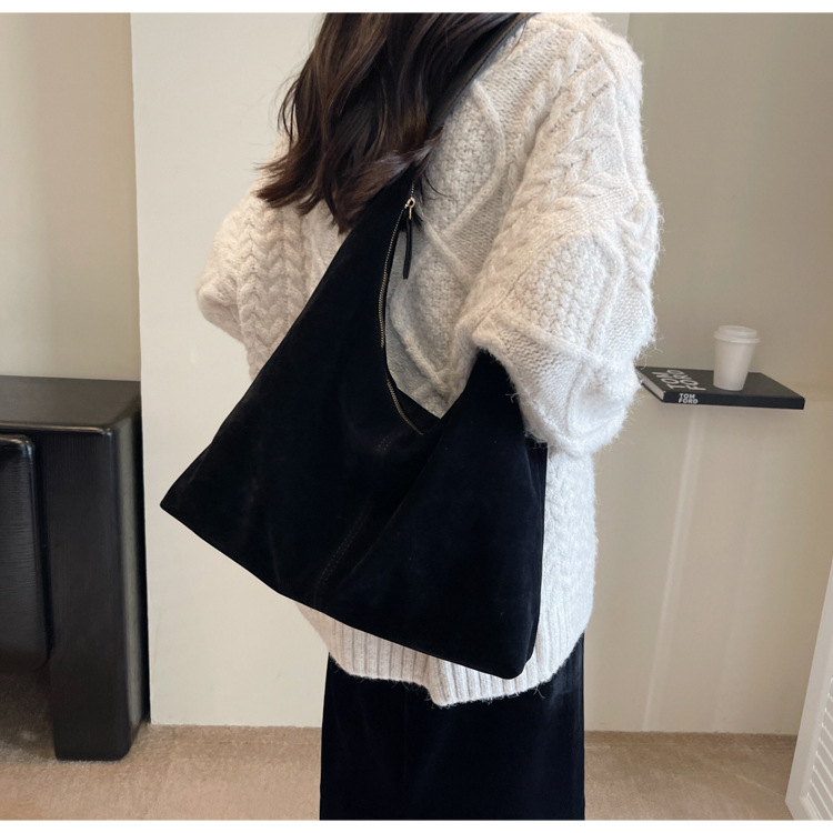 Retro matte tote bag, autumn and winter bag, commuter underarm bag, large-capacity single-shoulder tote bag, simple single-shoulder bag for women pic 49