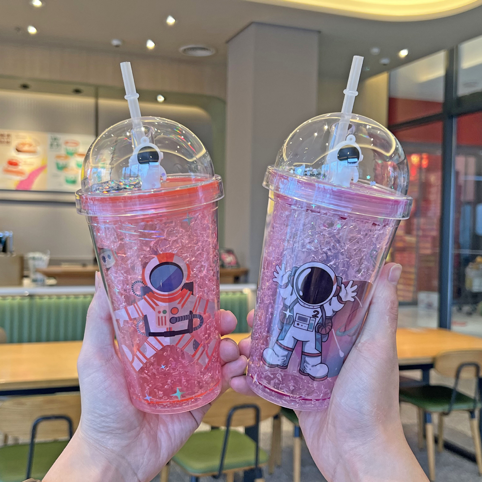 外贸新款宇航员系列水杯批发微景观卡通双层塑料吸管杯冰杯塑料杯详情12