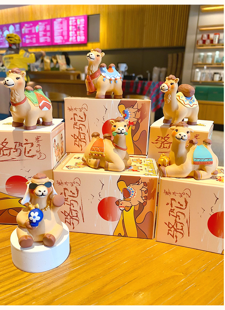 百茂原创精致围巾骆驼树脂摆件办公桌面摆件创意车载装饰礼品批发详情19