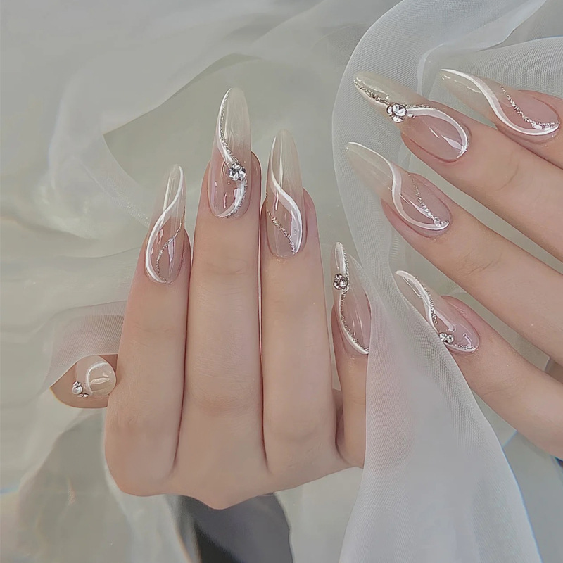 Wholesale of handcrafted wearable nails for Internet celebrities, medium and long heart-shaped diamond nail nail plates, nail patches, false nails, jelly glue pic 16