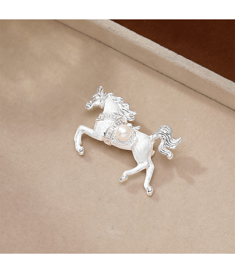 Hyacinth caballo a gongcheng temperamento de moda cepillado grueso plata corcel broche mujer personalidad traje pin en vivo burst estilo accesorios pic 4