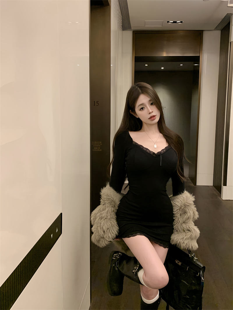 棕色性感v领长袖连衣裙女秋季蕾丝内搭小妈裙子紧身收腰包臀短裙详情18