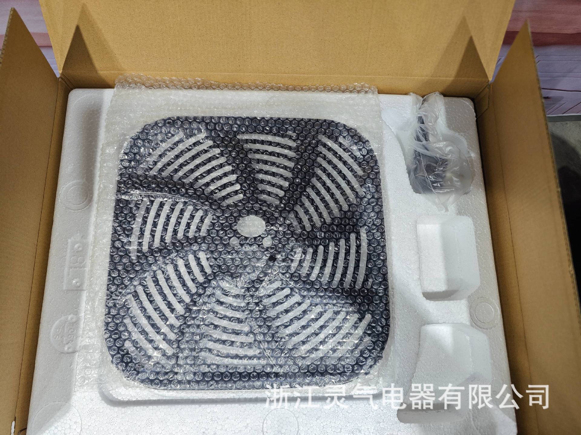 REKI跨境空气炸锅12L智能单面加热家用空气炸锅触控操作烟嘴设计大容量健康烹饪详情6