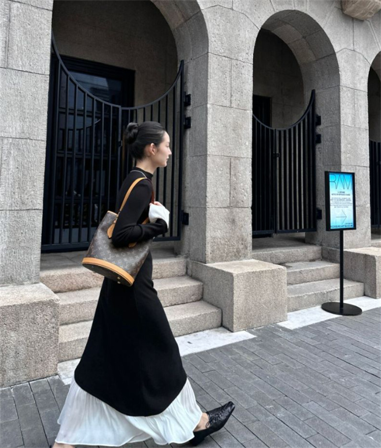 DIGM秋冬复古小香风不规则荷叶边收腰磨毛弹力针织连衣裙女10882详情21