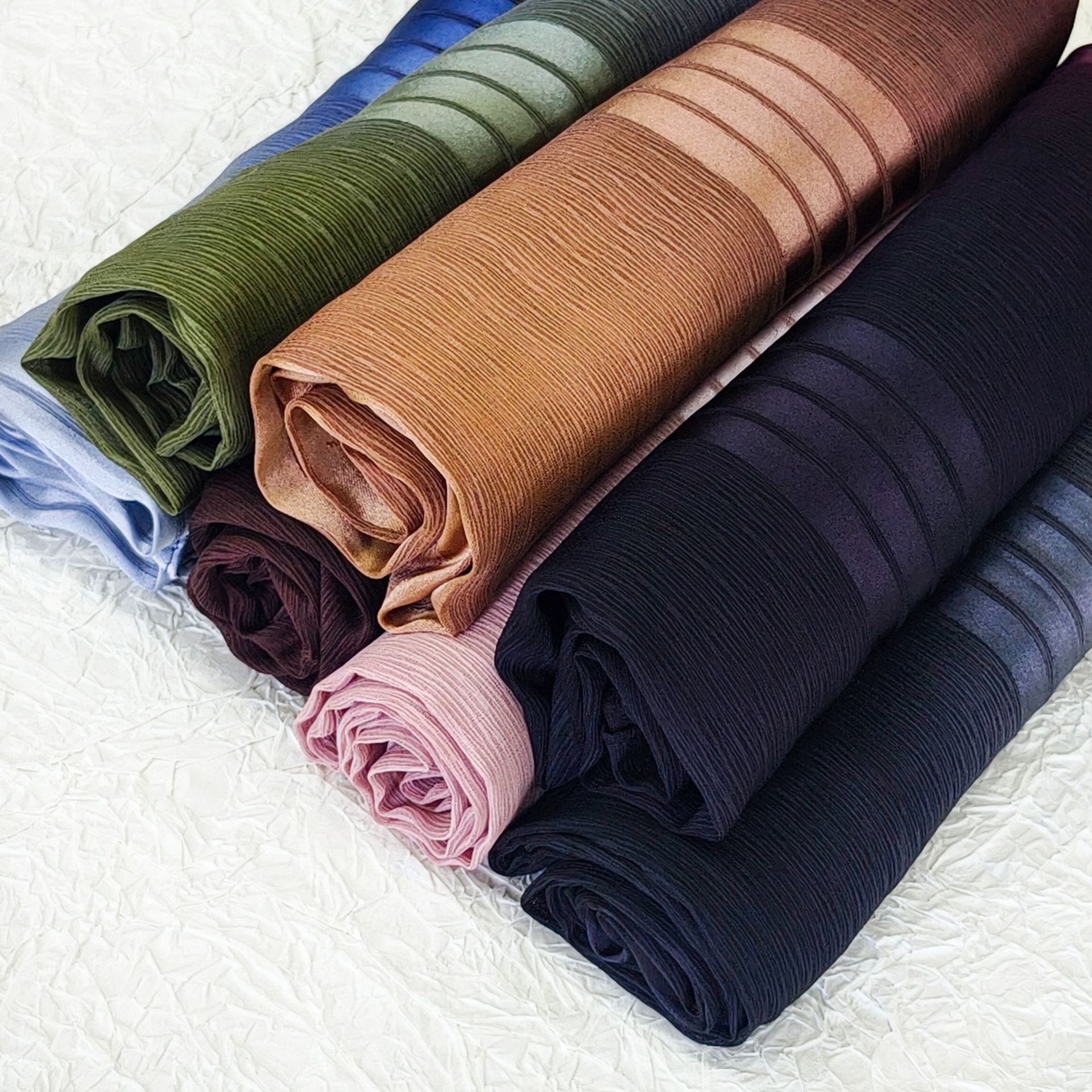 女式时尚百搭围巾头巾条纹褶皱设计渐变中东阿拉伯包头巾详情2