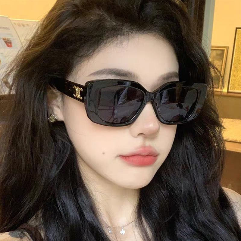 Retro triumph snow sunglasses for women with a high-end feel, 2024 new square sunglasses for sun protection against ultraviolet rays pic 4