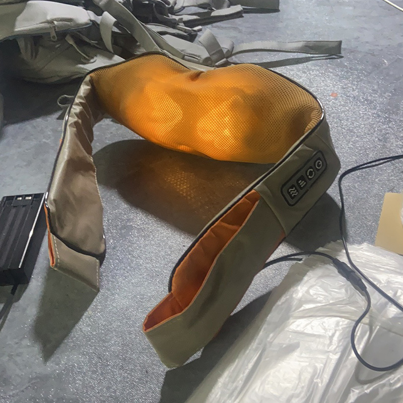 Wholesale of multi-functional U-shaped electric cervical vertebrae kneading, massaging and tapping shawls from the manufacturer pic 19