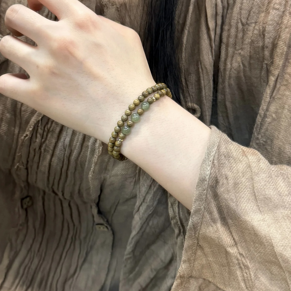 Argentine green sandalwood paired with Hetian jade double-loop bracelet for men and women, wooden cultural and artistic Chinese-style Buddhist prayer beads bracelet with double loops pic 1