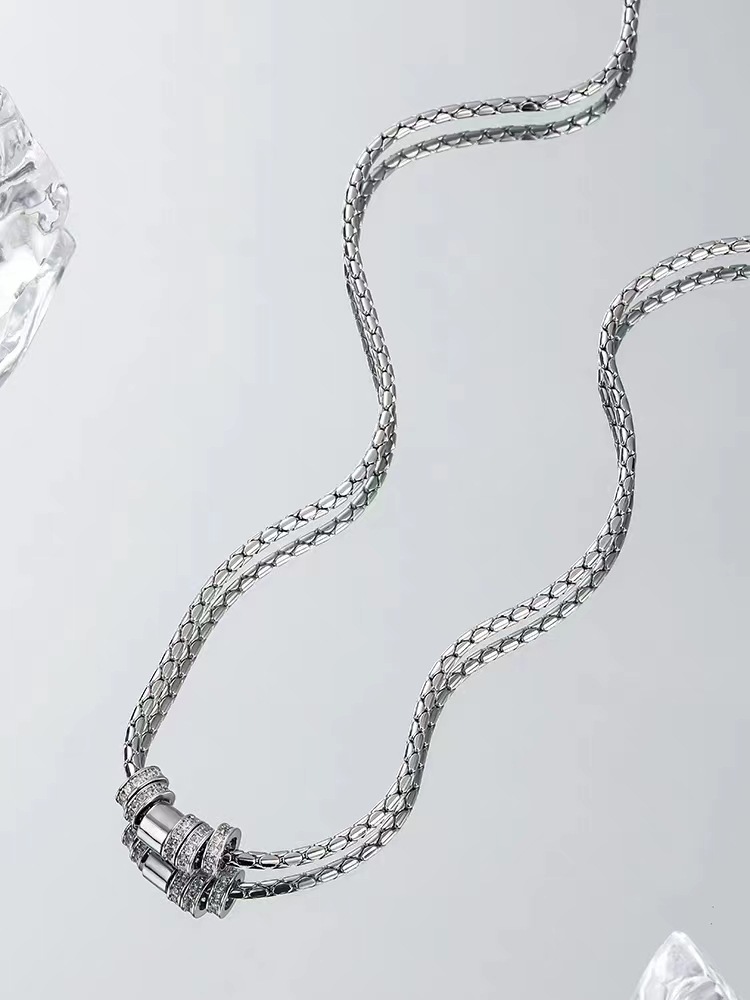 中性冷淡风钛钢闪钻圆环吊坠项链女轻奢小众设计感百搭锁骨链男潮详情9