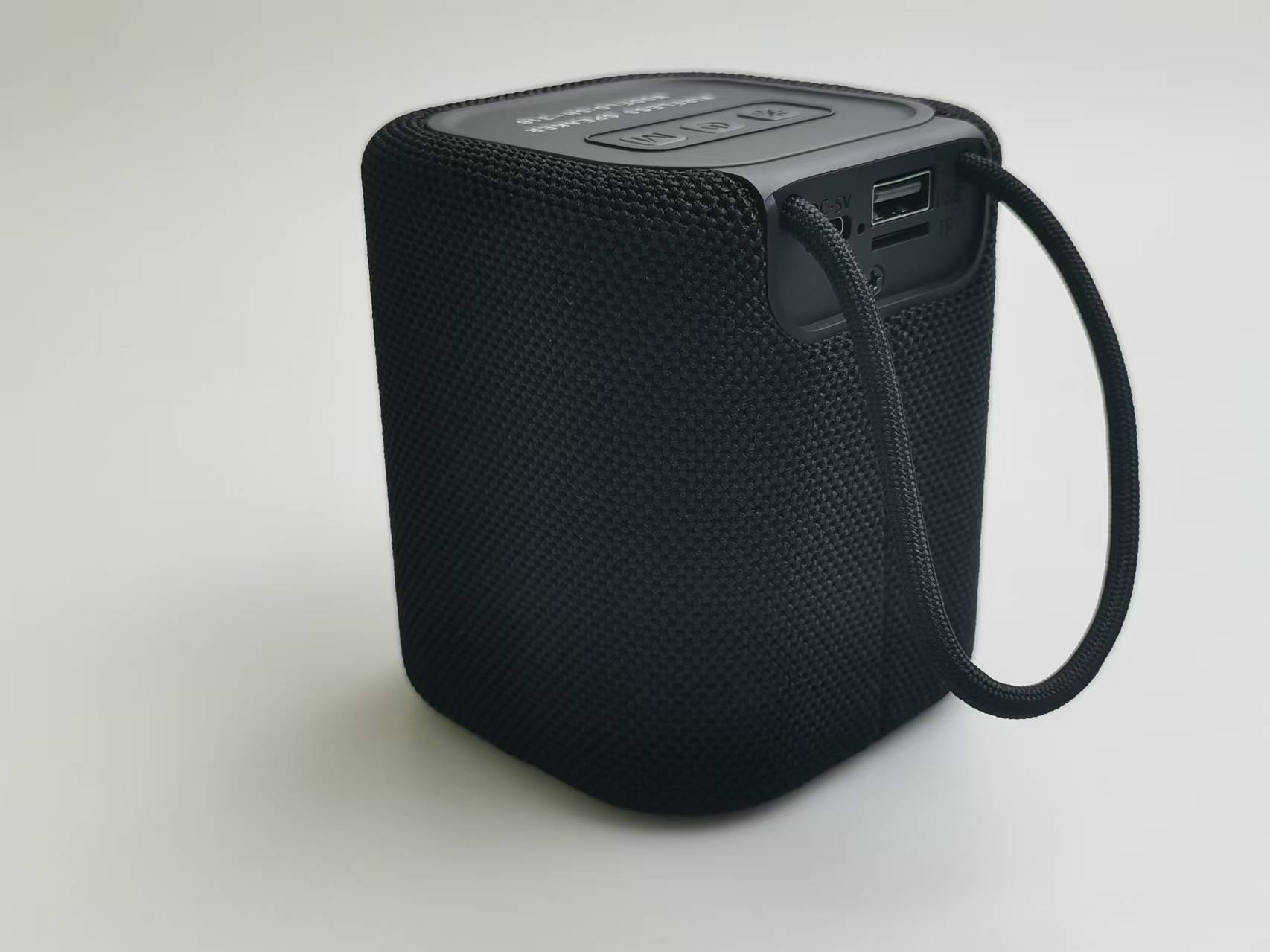 2026 New portable and colorful mini wireless Bluetooth speaker with RGB light pic 14