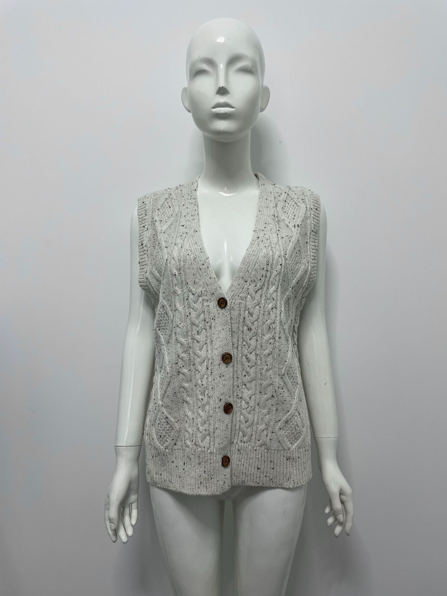 The new loose sleeveless layering sweater cardigan trend for women in the retro multicolor tweed vest of autumn and winter pic 15