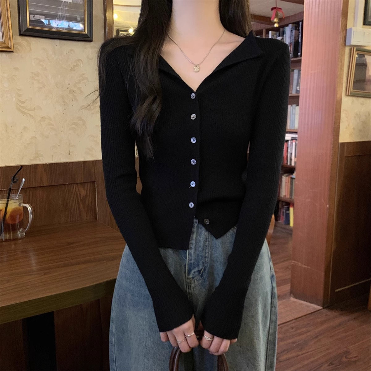 法式翻领长袖针织开衫女秋季2024新款小众设计感修身打底短款上衣详情15
