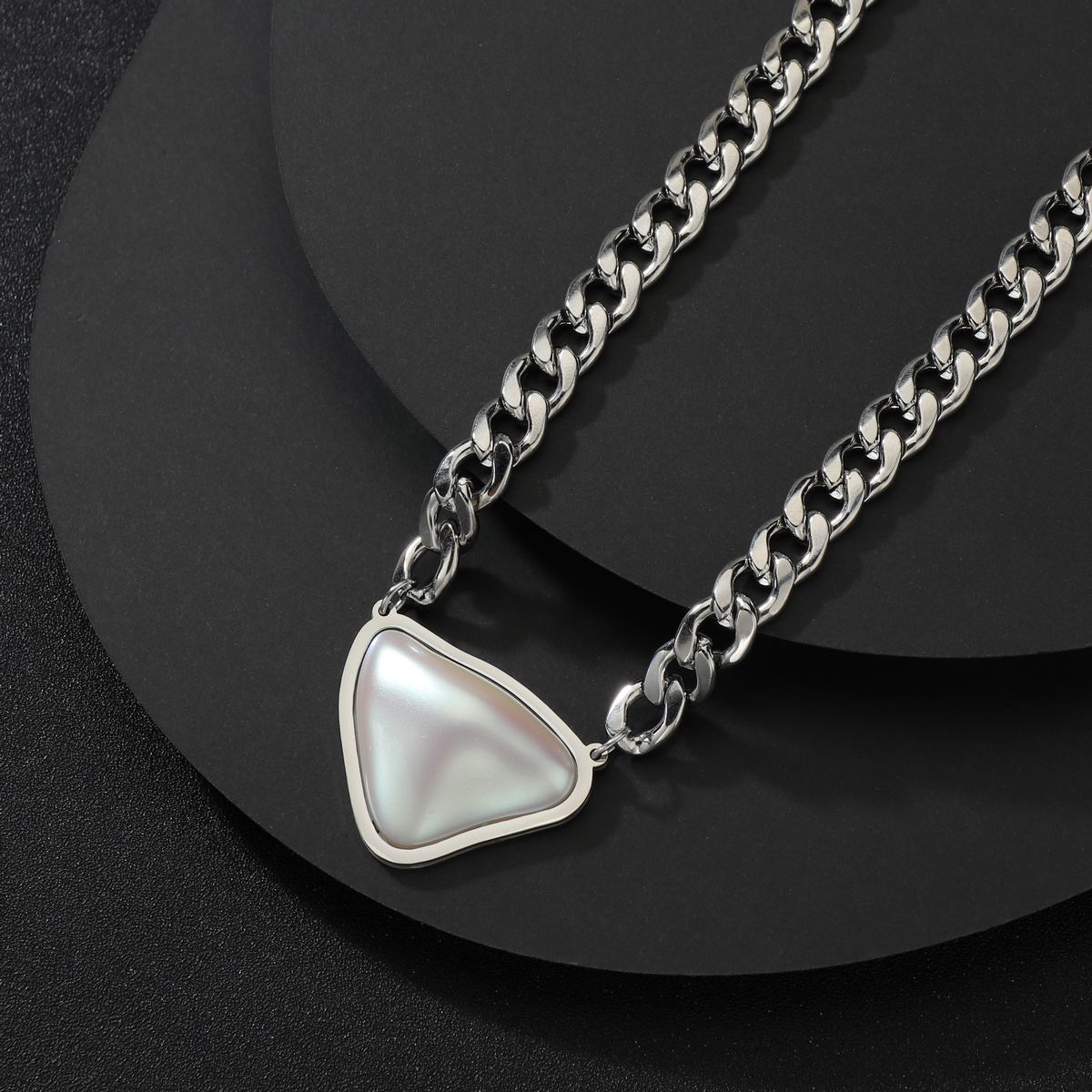 Cross-border supply, thick collarbone chain, heart-shaped gemstone necklace, pendant, European and American hip-hop street accessory factory direct sales pic 2