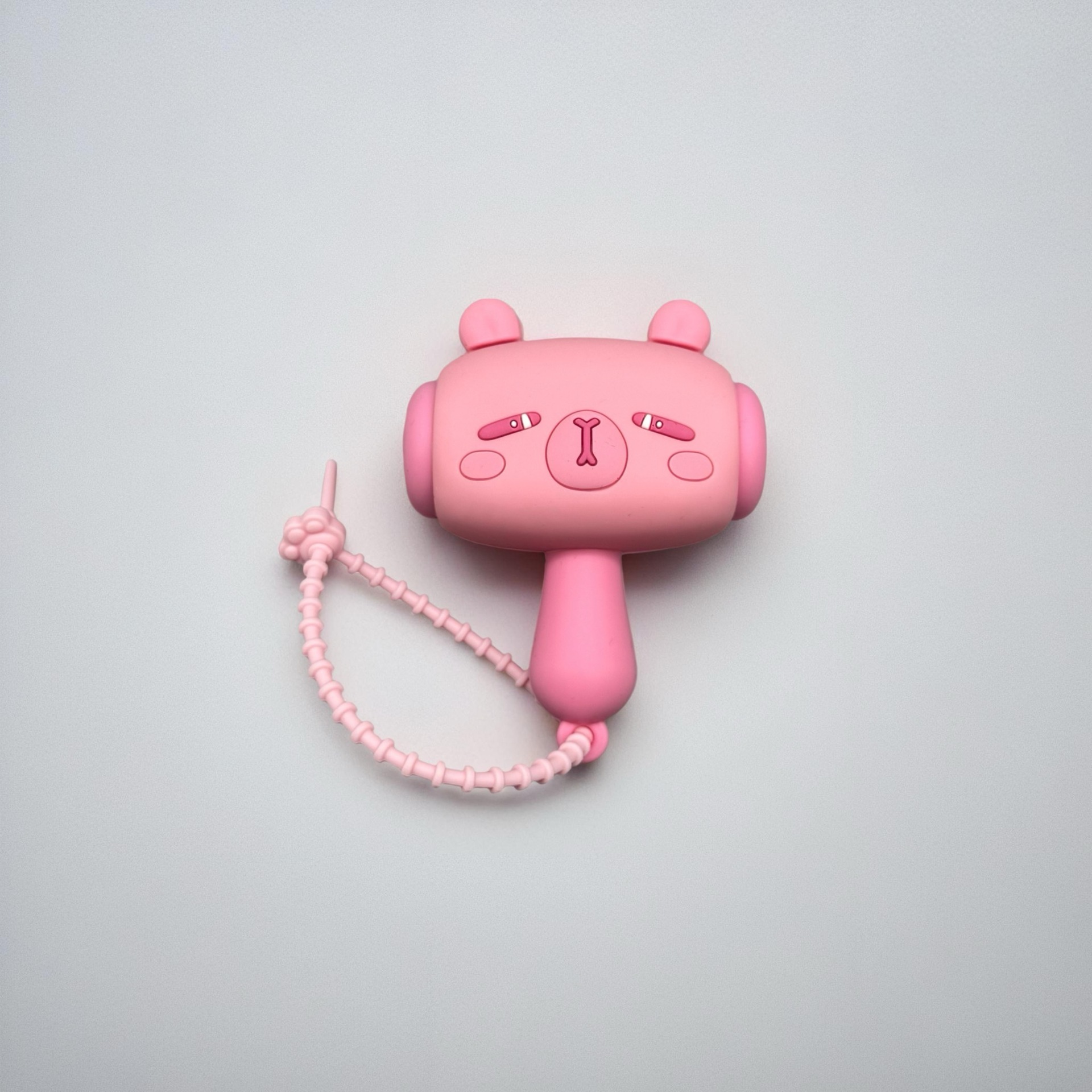 Silicone Sanrio hammer keychain pendant that makes sound when shaken. Cute cartoon and stress-relieving schoolbag doll pendant pic 11