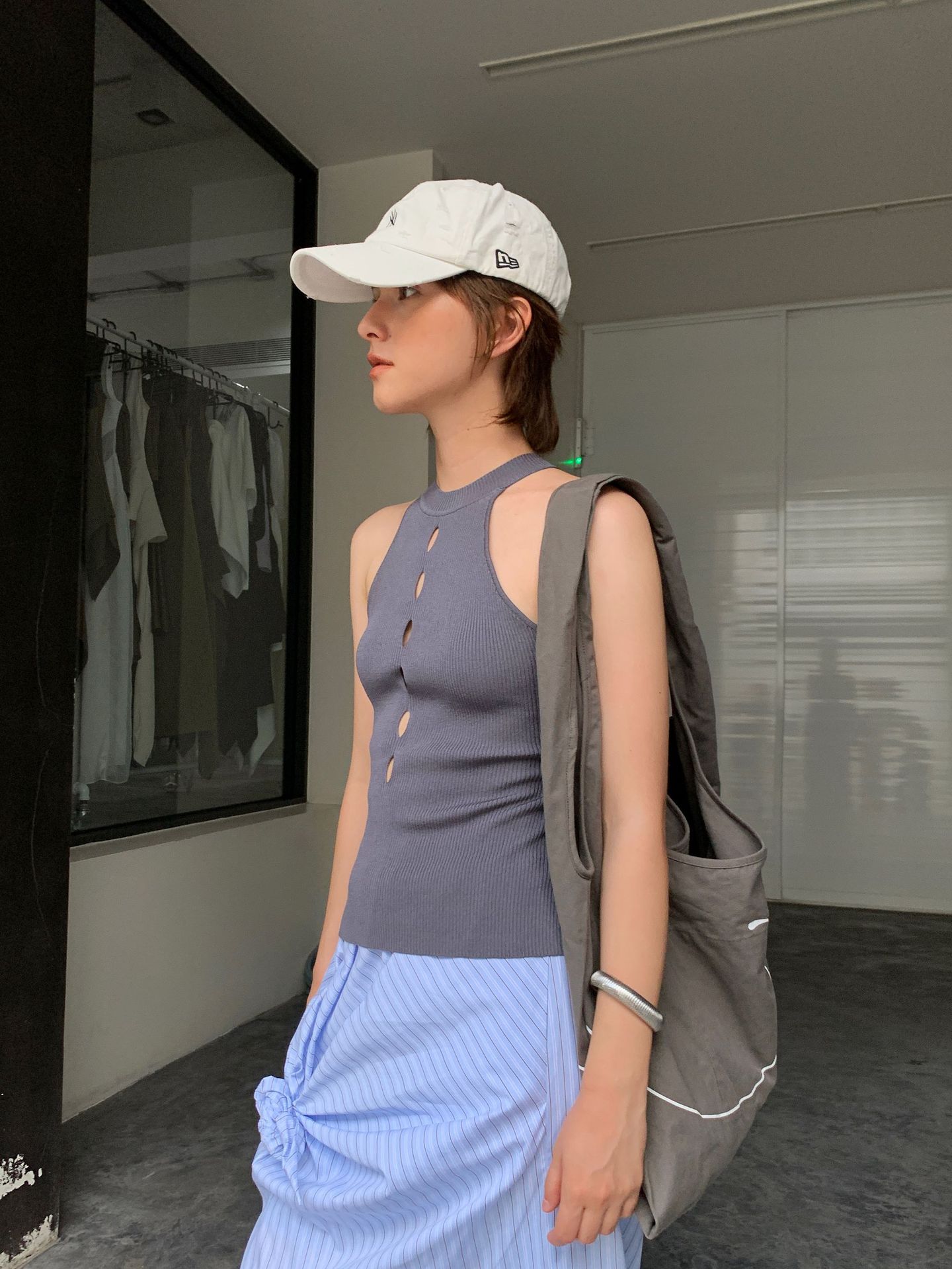 UNITY MODE Sweet and cool Tencel cut-out stand-up collar vest for summer girls, slimming and form-fitting sweater pic 47