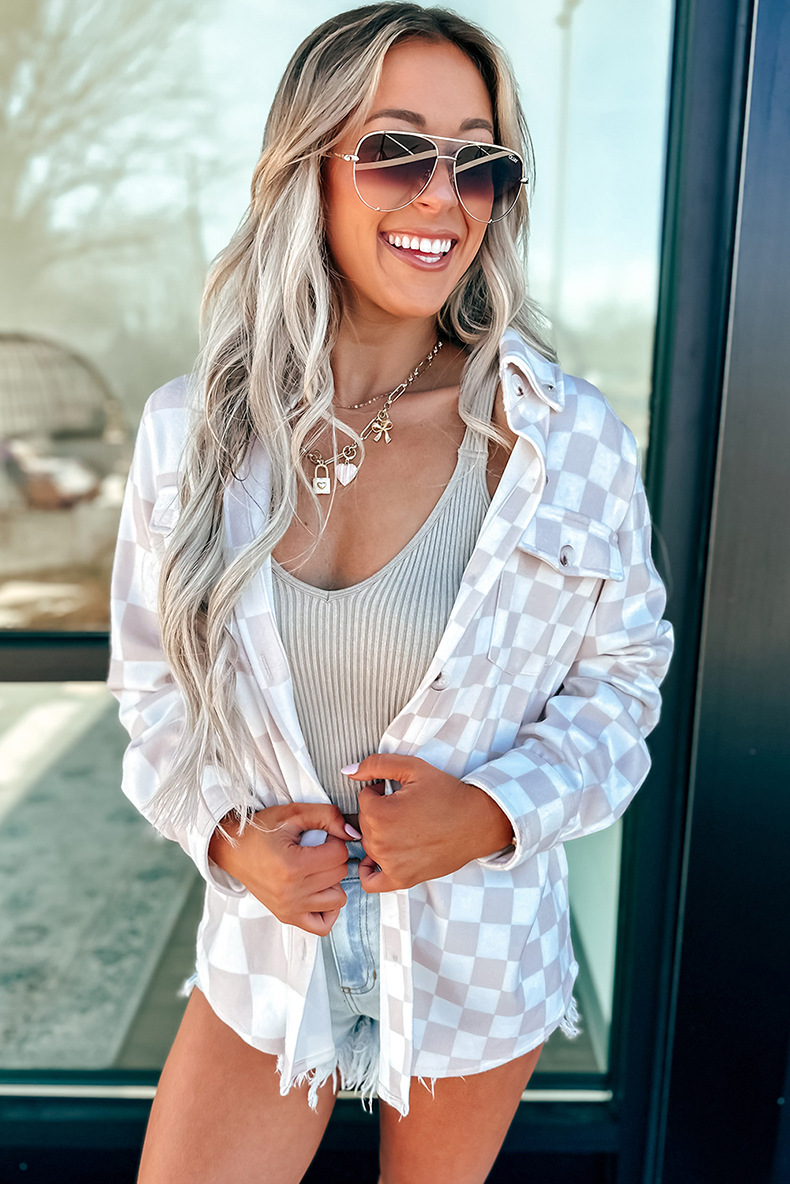 The independent website is selling a new autumn and winter collection of lapel jackets for women, featuring a casual European and American style printed single-breasted multi-button coat pic 8