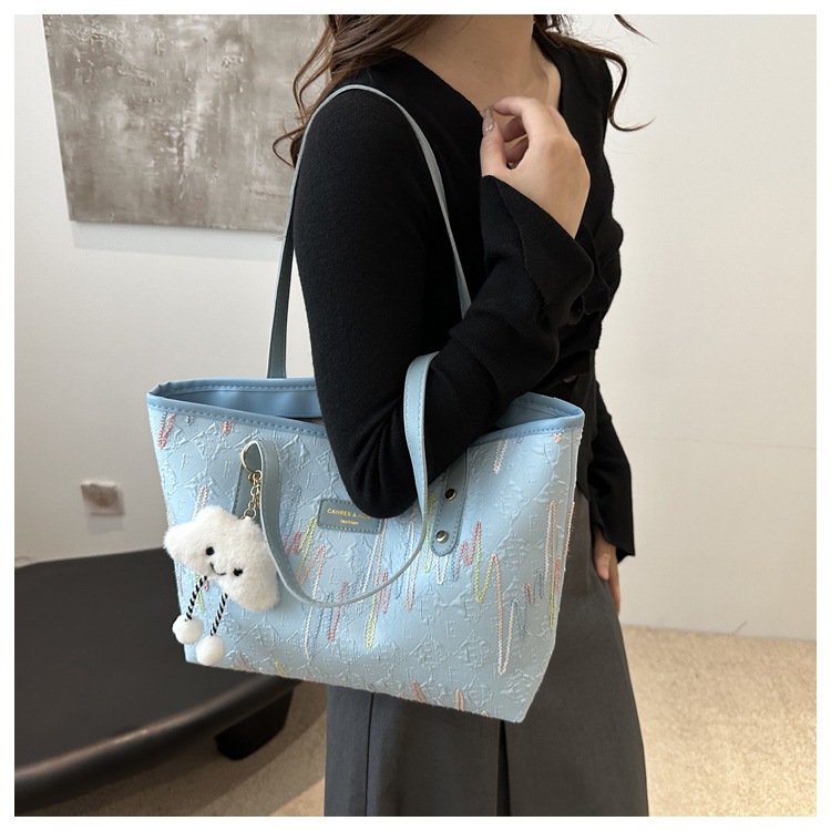 学生上课布袋包包女2024新款单肩腋下包条纹大容量通勤休闲托特包详情15