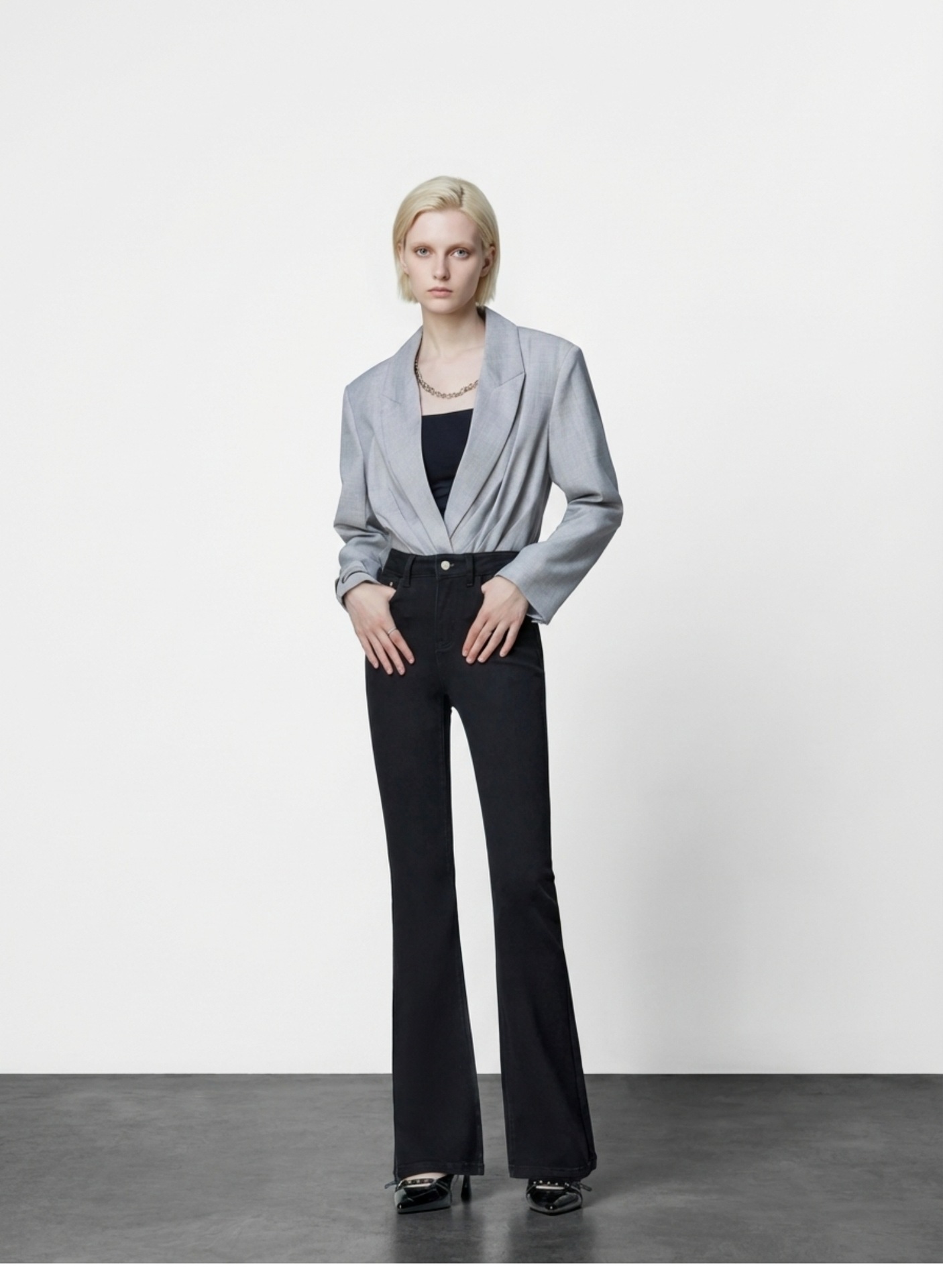 The windbreaker yoga model display clothing model showcases the new design pic 19