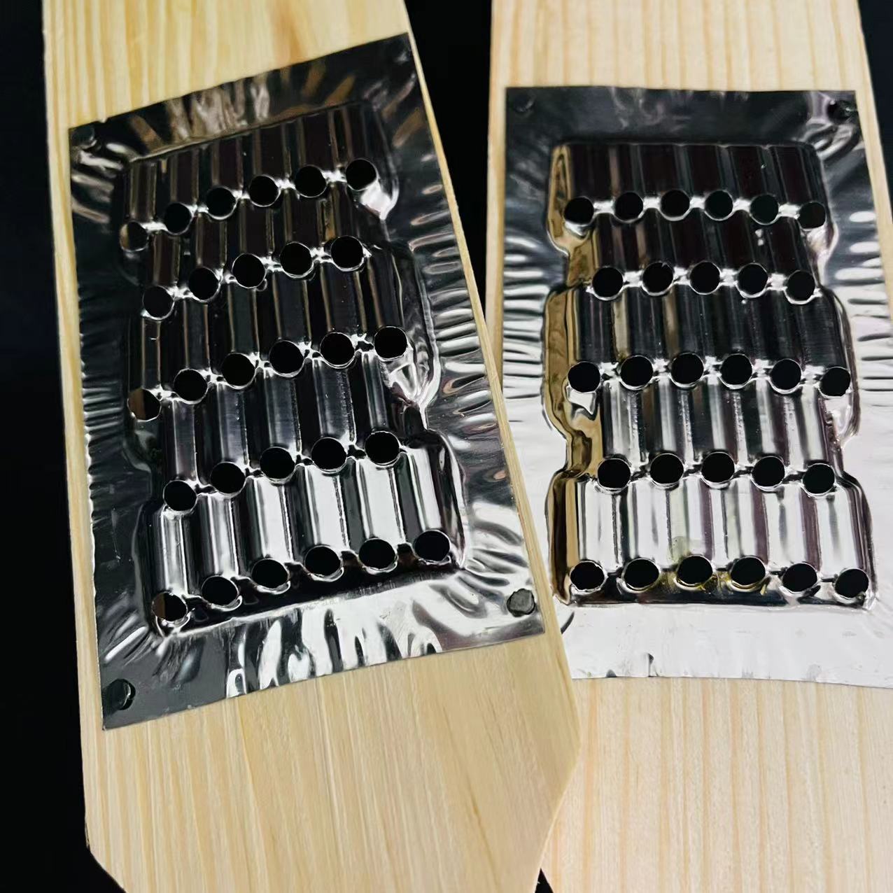 【 Zone 2-7 】 Wooden slatboard 10 per bundle 500 per box. Household steel slatboard for shredded potatoes, shredded radish, grater, grater, kitchen grater and vegetable cutter, wholesale supply for 2 yuan pic 5
