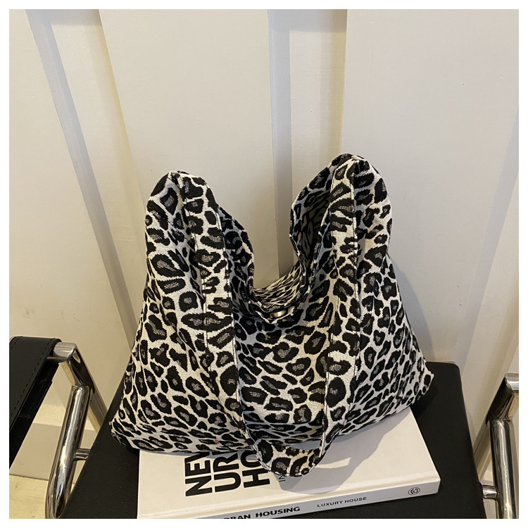 大容量网红豹纹包包女包2024新款潮时尚质感单肩腋下包洋气背包女详情12