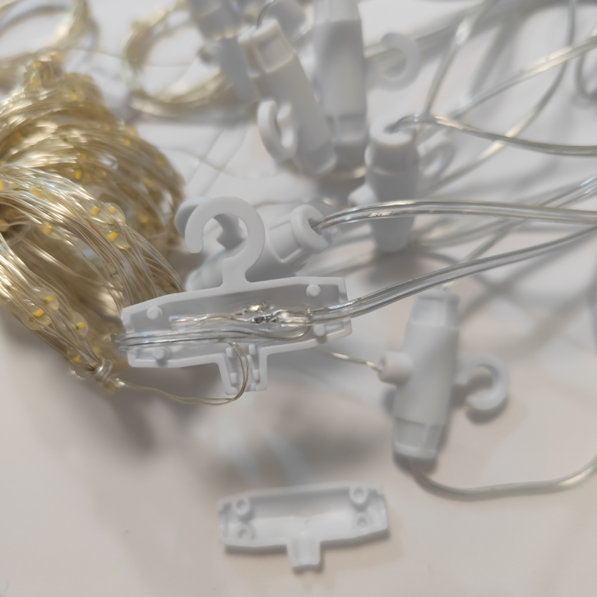 跨境亚马逊LED铜线灯窗帘灯串USB遥控3*3带挂钩圣诞婚庆卧室装饰详情21