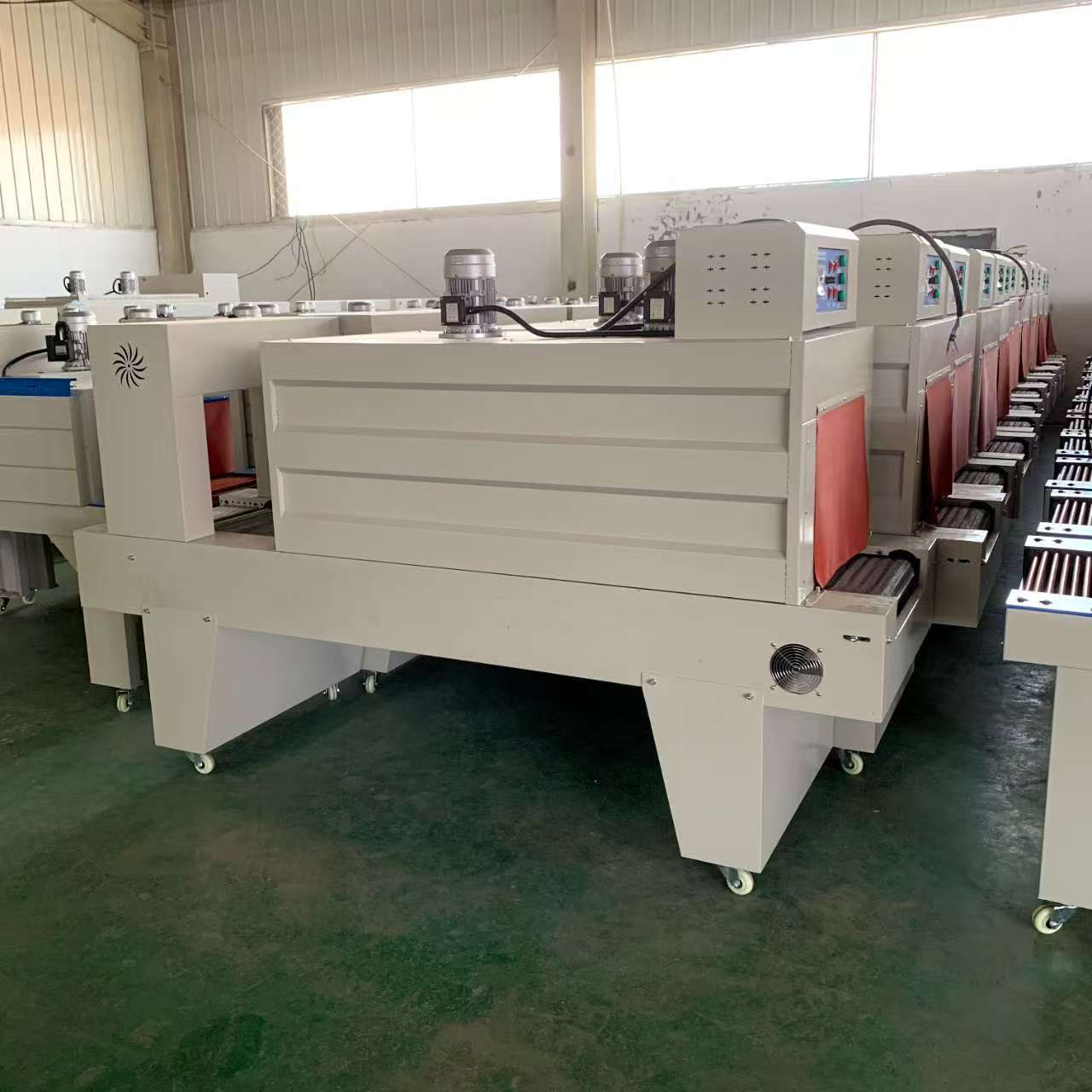 Cuff air push shrink machine, sealing and cutting machine, beverage and mineral water sleeve film, heat shrink film packaging machine, bottle plastic sealing machine pic 7